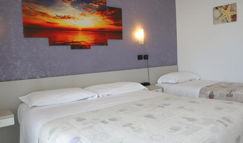 Hotel Piccolo Paradiso บอร์ดิเกรา ภายนอก รูปภาพ