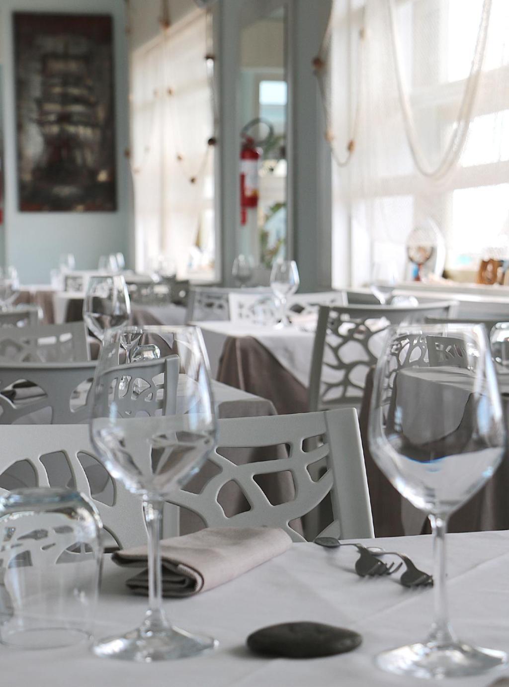 Hotel Piccolo Paradiso บอร์ดิเกรา ภายนอก รูปภาพ