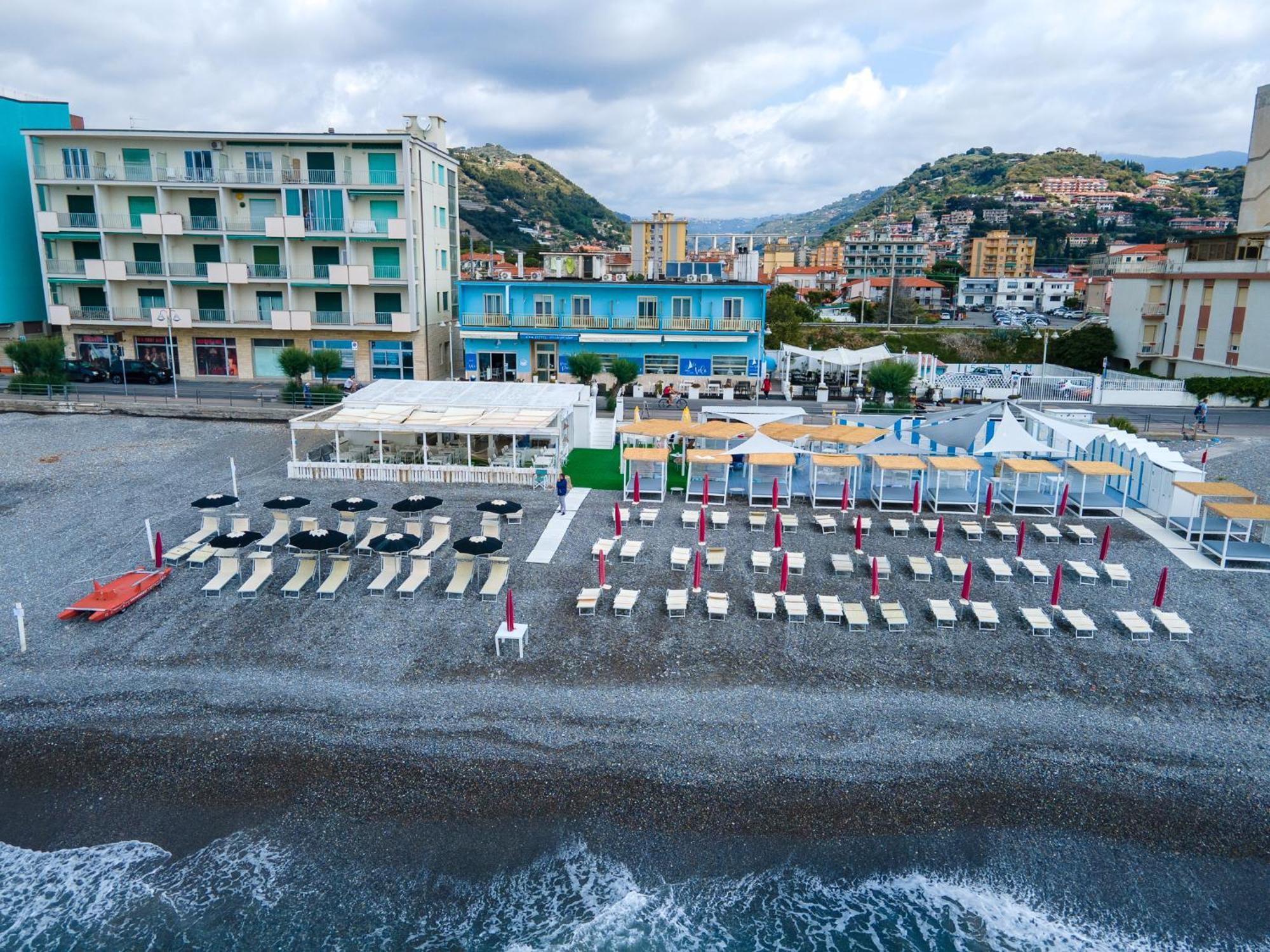 Hotel Piccolo Paradiso บอร์ดิเกรา ภายนอก รูปภาพ