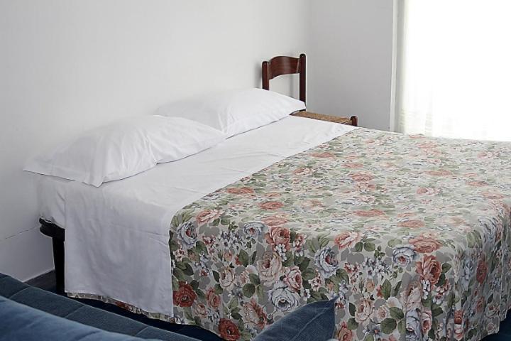 Hotel Piccolo Paradiso บอร์ดิเกรา ภายนอก รูปภาพ